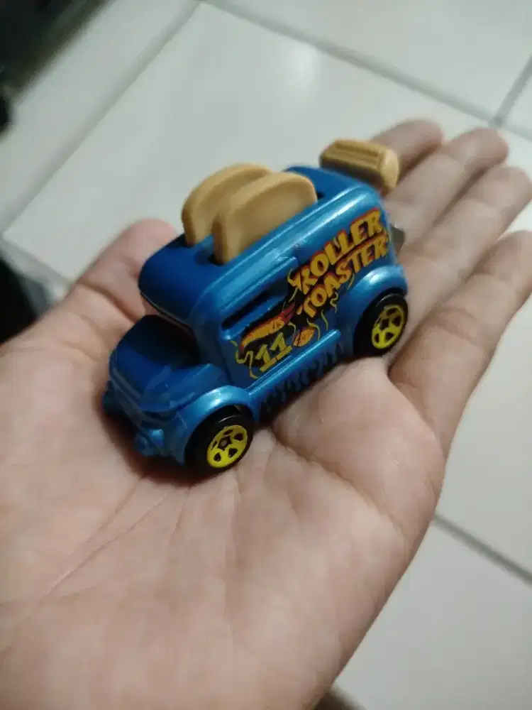 Hotwheels Mobil Mainan