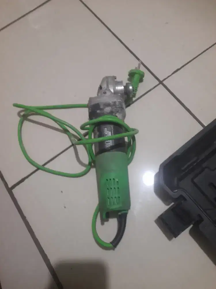 Mesin keramik merek ryu mantap masih baru sekali di pakai