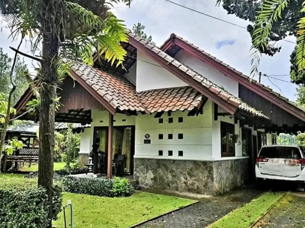 rumah villa di Trawas