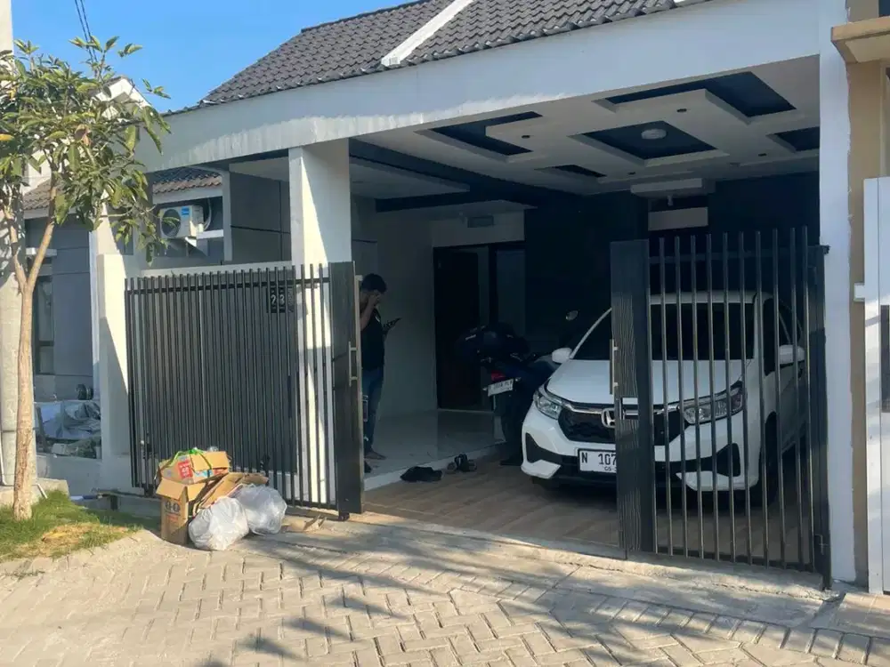 DISEWAKAN RUMAH SURYA BREZE