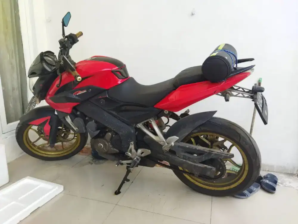 Kawasaki Pulsar NS200