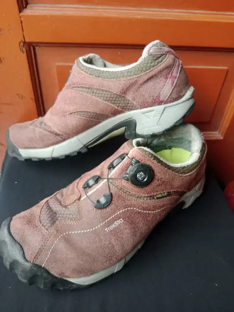 sepatu second nike
