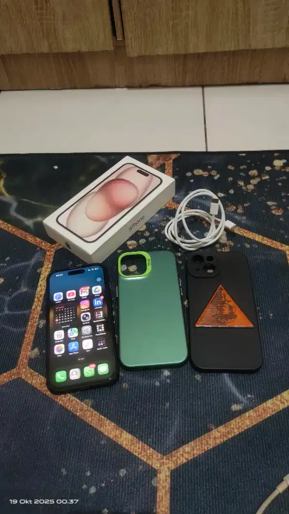 Iphone 15 128gb rsim simlock tt bawahnya