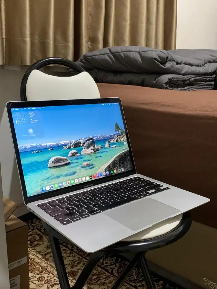 Macbook Air 2020 M1 8/256