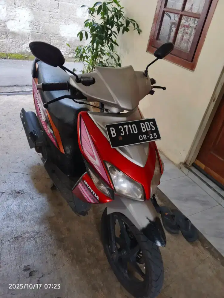 Vario 2010 lengkap murah jual cepat