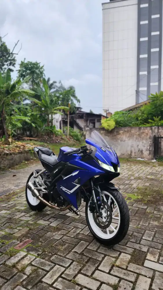 Yamaha R15 v3 2017