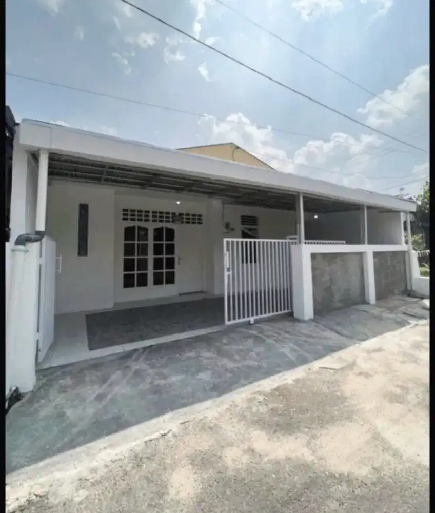 Rumah baru di rehab, blm dihuni karna pindah ke LN