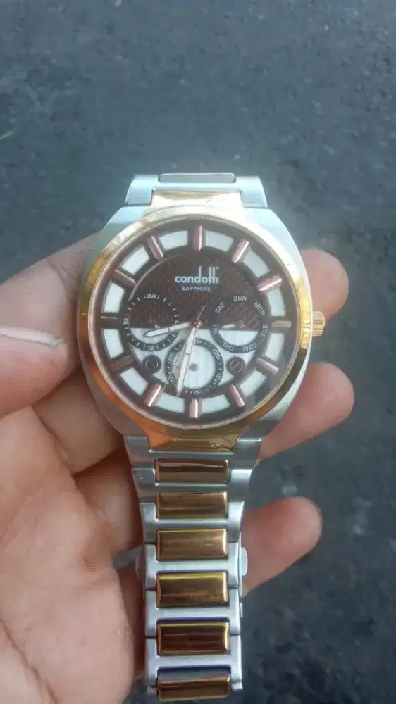Jam tangan rantai condohi
