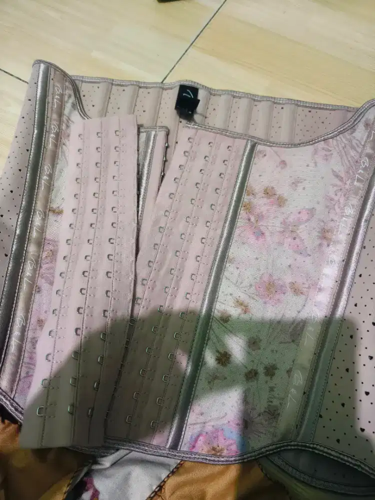 Korset cikor size M