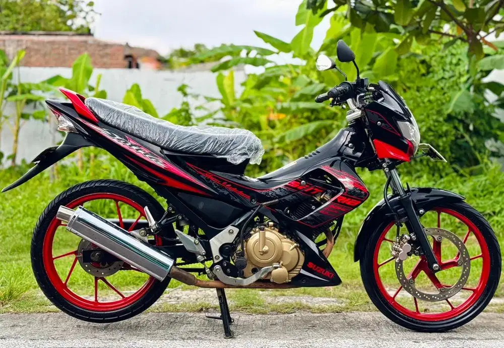 SUZUKI SATRIA F 150 SE BLACKFIRE ISTIMEWA