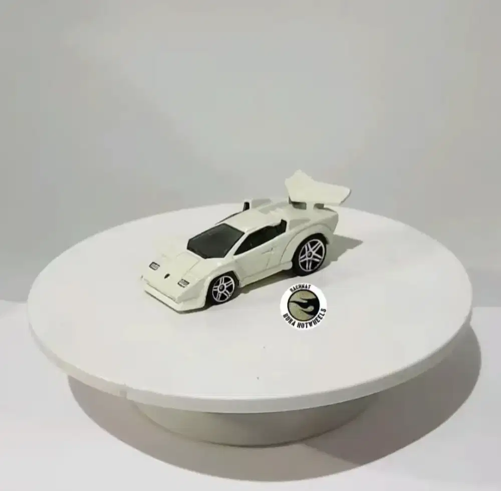 Hot Wheels Lamborghini Countach Diecast RBH