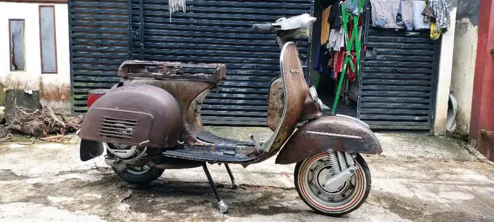 Vespa sprint latin 1972