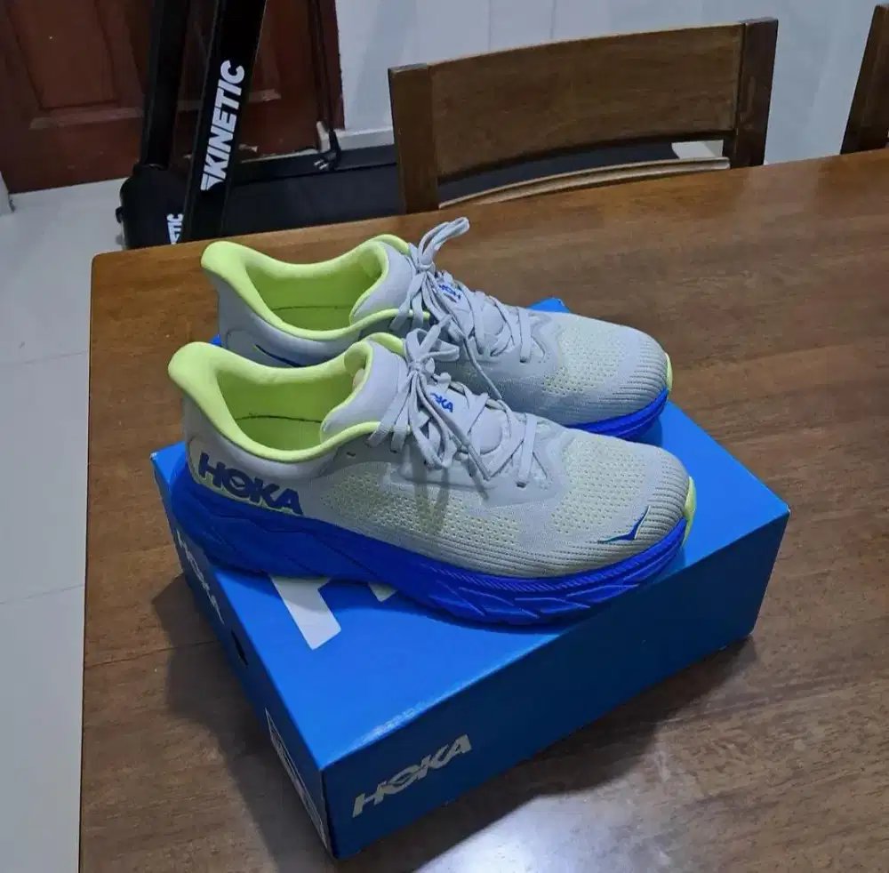 Sepatu lari original