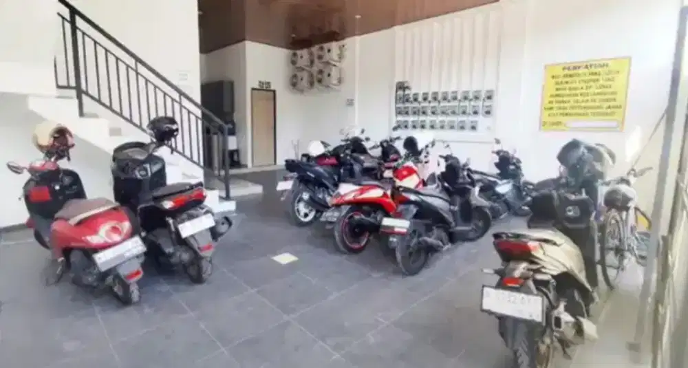 Full Penghuni 30+1Kamar Rumah Kos Baru Perum Wiyung Ful Furnish