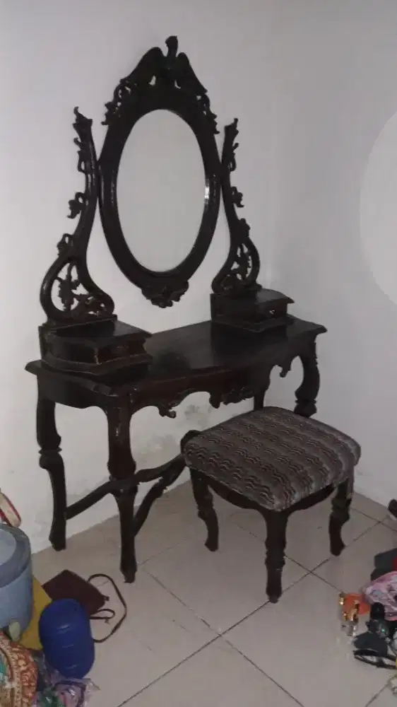 Meja rias jati di jual