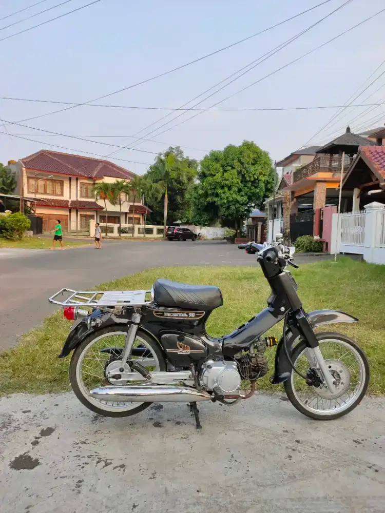 HONDA C70 BASIC ASTREA