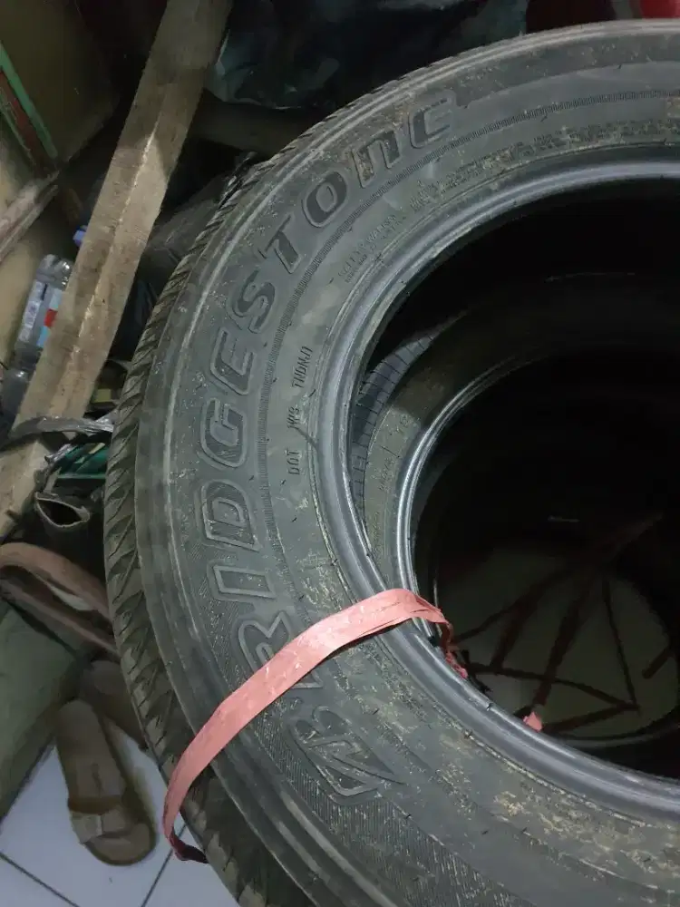 Bridstone dueler copotan mobil baru 195 80 r15