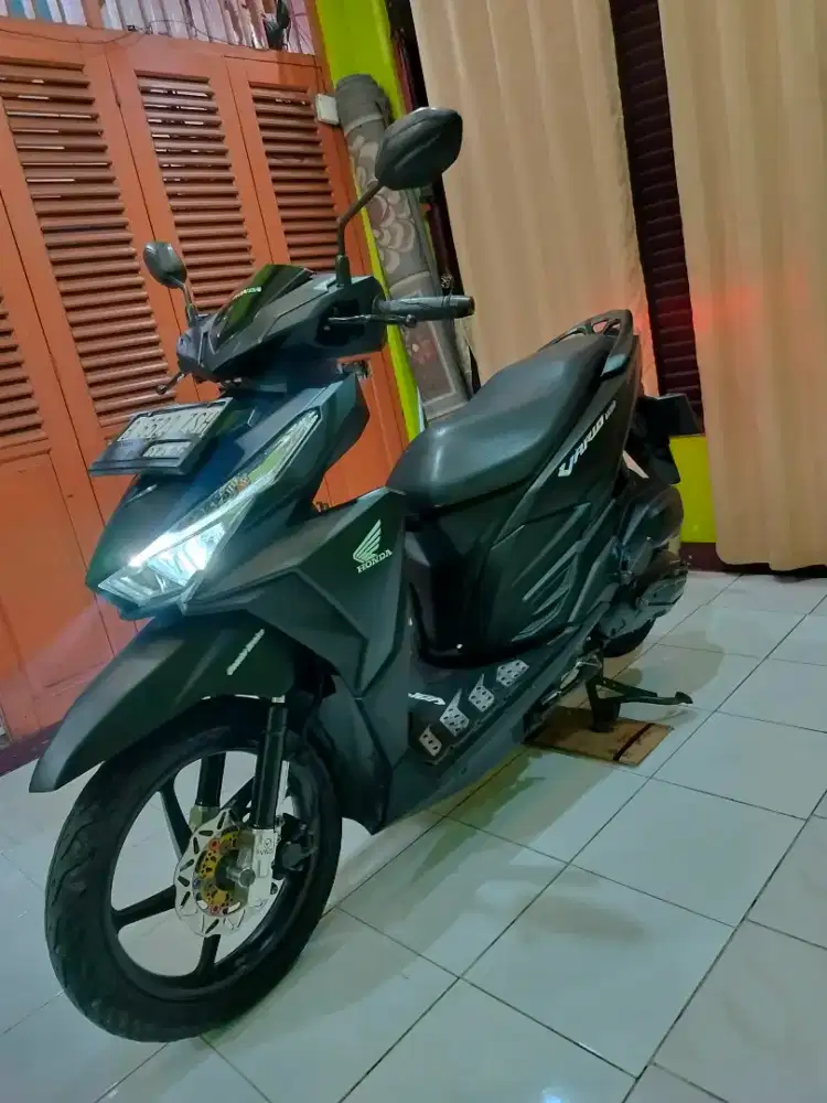Honda Vario 150 THN 2015 Gress PJK baru bayar BS TT