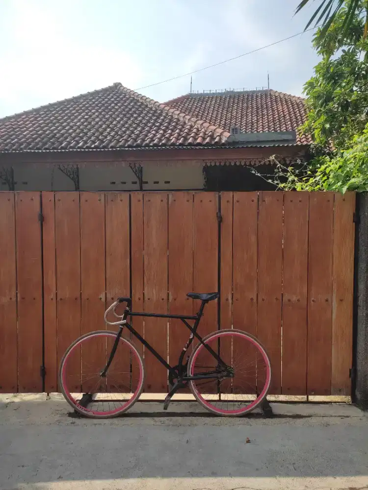 sepeda fixie comet