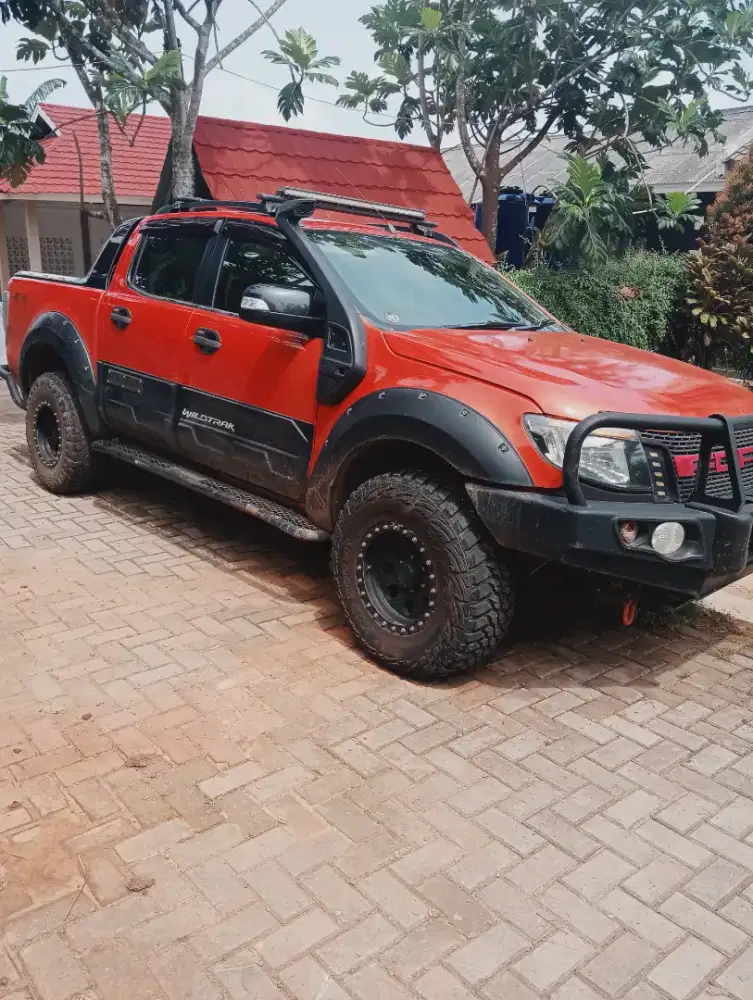 Dijual Ford wildrak matic Thn 2014