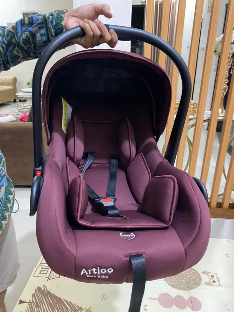 Preloved car seat merk Artio