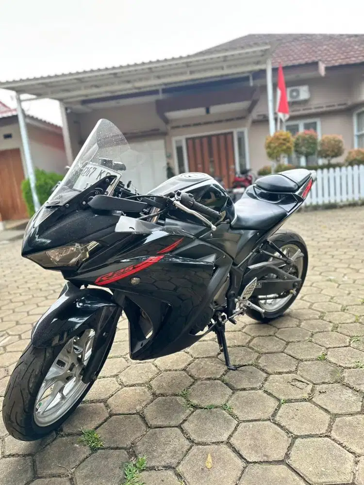 Yamaha R25 2014