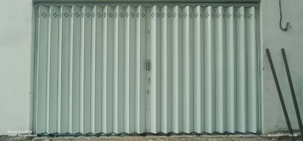 Pintu harmonika