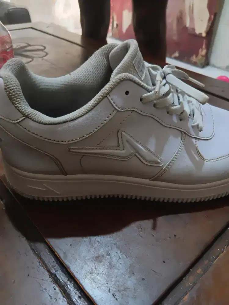 Sepatu ando freestyle