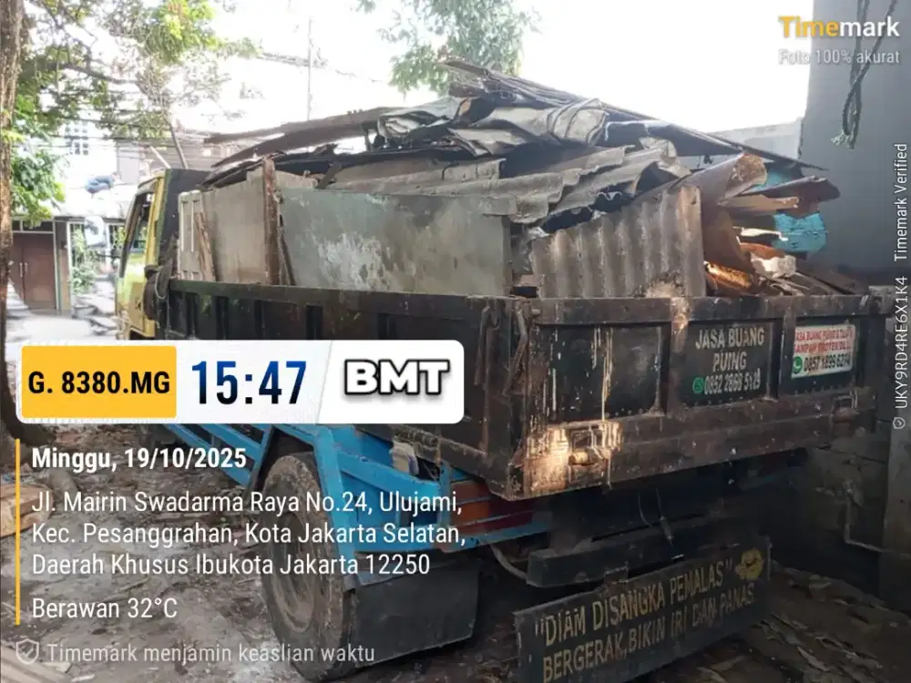 Jasa pengurugan tanah dan buang tanah puing