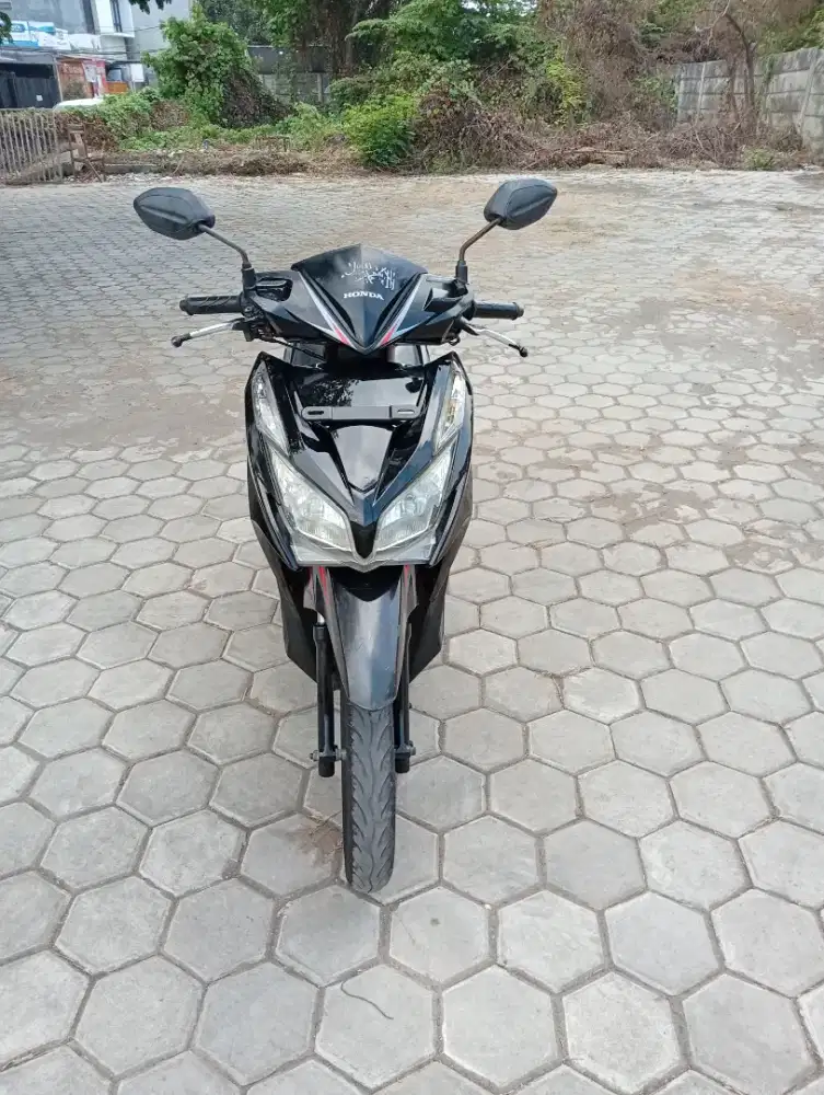 VARIO 125 CBS ISS (TYPE TERTINGGI)