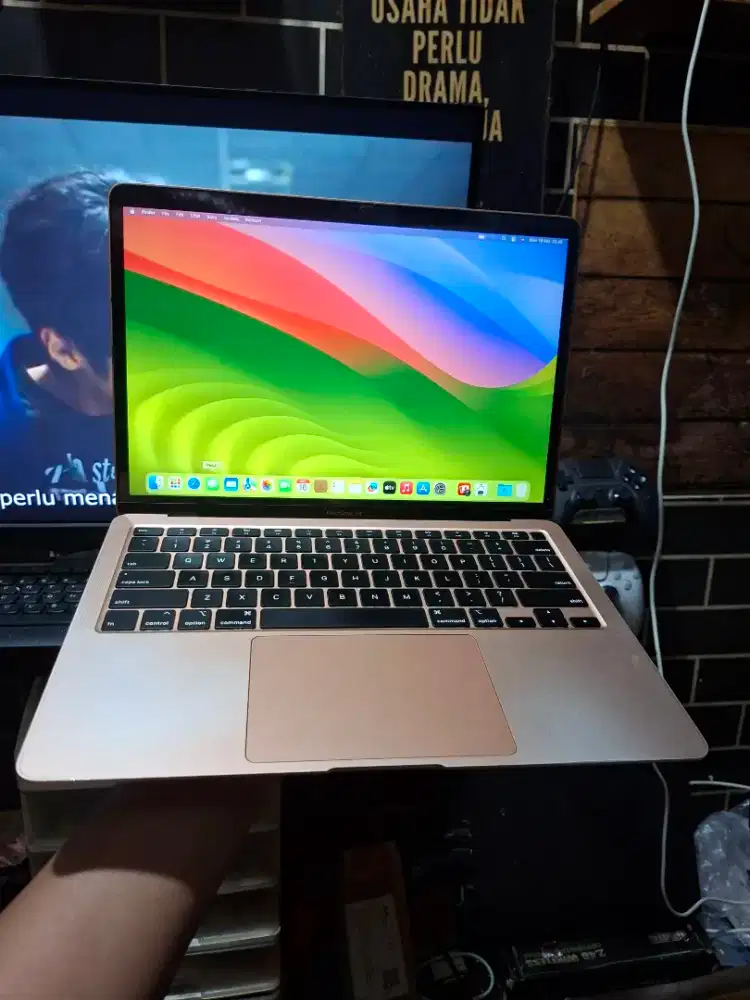 Macbook Air 2020 iBox Office Ready Siap Pakai