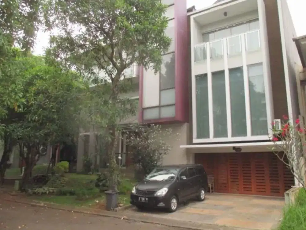 Ruko st monica gading serpong bagus siap usaha