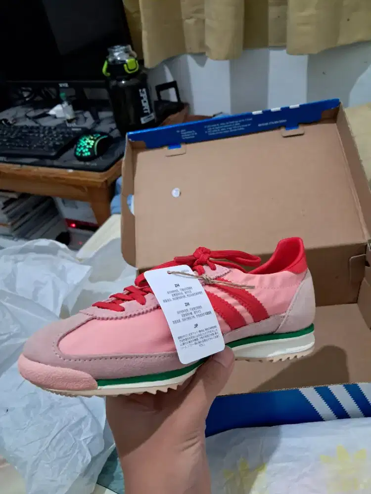 Sepatu adidas SL72OG uk 38