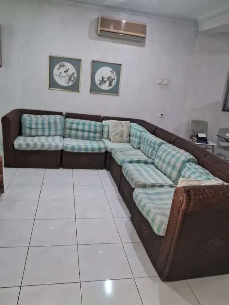 Kursi sofa rotan
