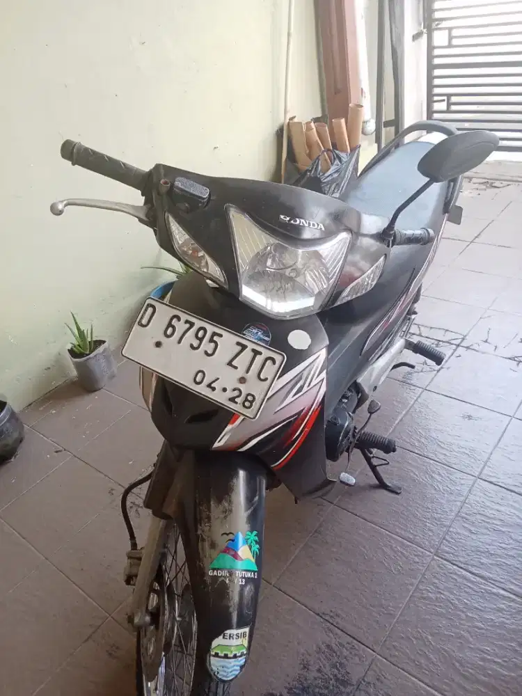 Honda fit x 2008