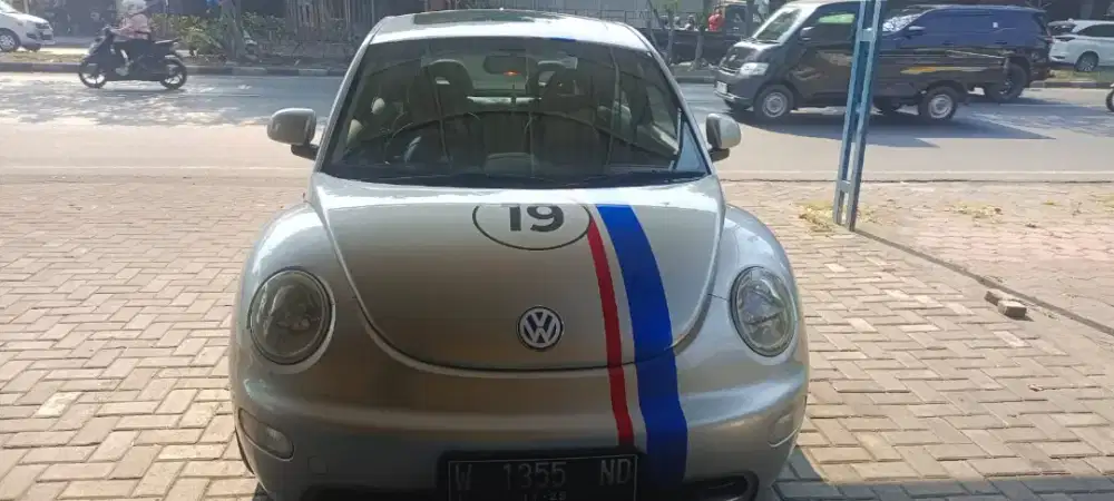 Jual new beatle 2001 AT km low 80000 .atas nama sendiri pemakaian