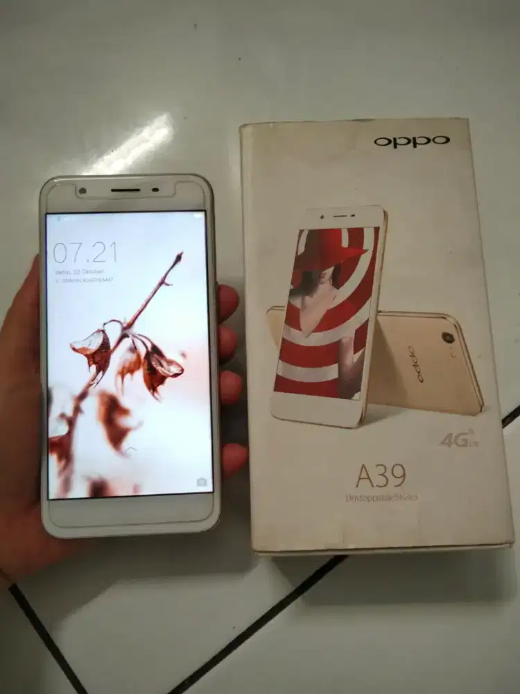 Handphone android Oppo a39