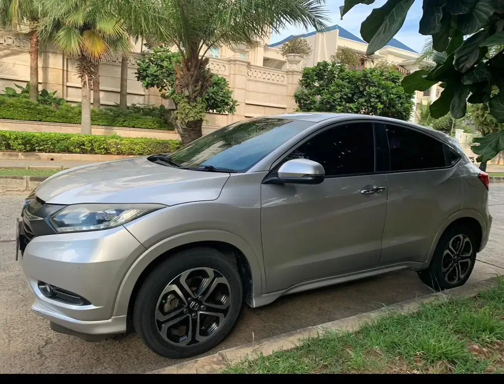 HRV Prestige th 2015 Sunroof