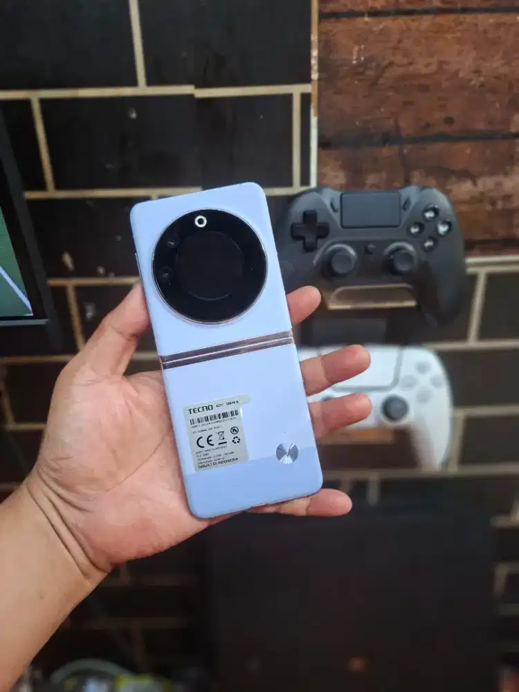 Techno Phantom V Flip 5G 8/256Gb Mulus Normal Siap Pakai