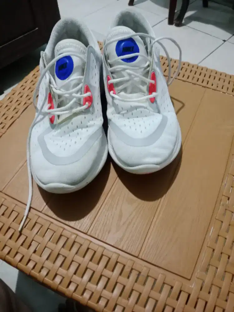 sepatu nike secound
