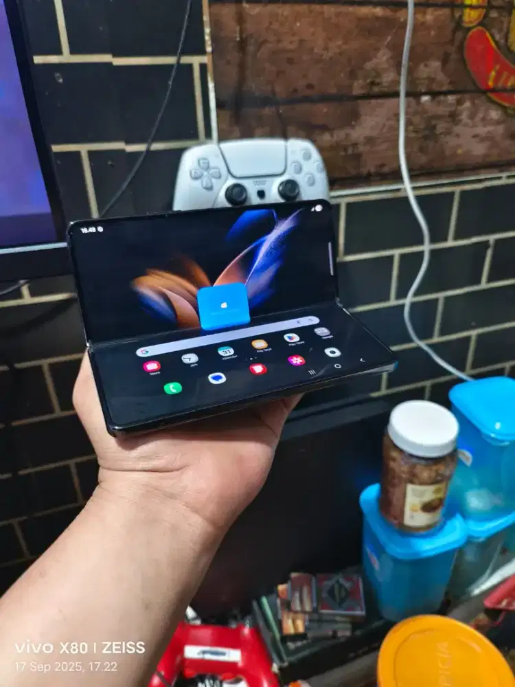 Samsung Z Fold 4 Sein 5G 12/512 Ada Minus Fungsi Normal