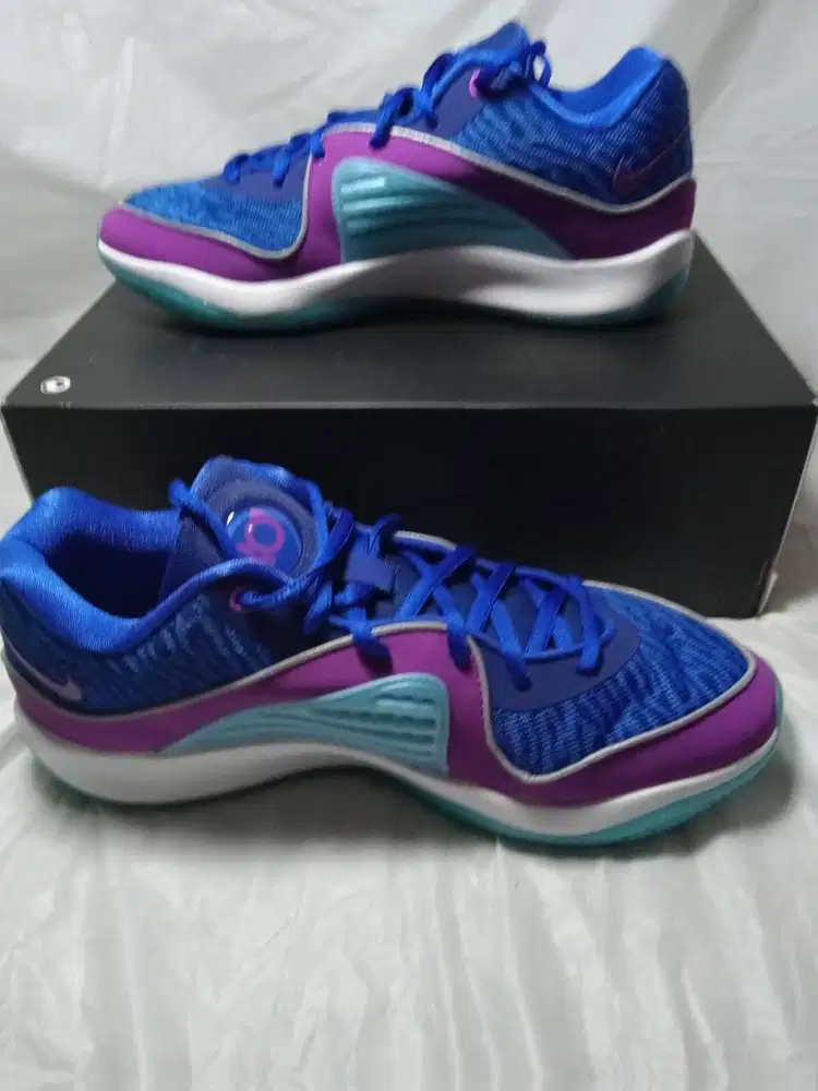 Sepatu basket N1ke KD 16