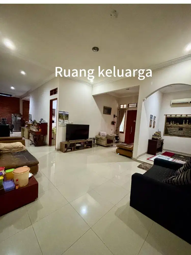 Rumah Dijual Luas Dan Usaha Kost2an