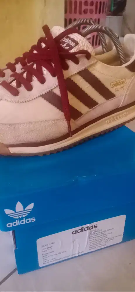 Adidas SL72 size 7.5/40.5/25.5cm