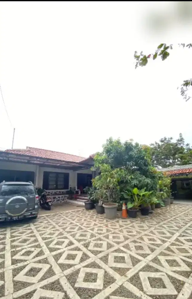 Rumah Asri strategis di jakarta selatan