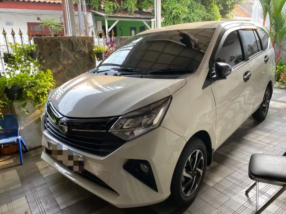 Daihatsu Sigra R MT DLX 2023 Over Kredit