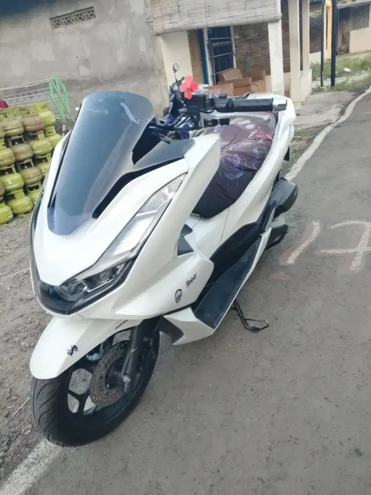 Dijual Honda PCX 2021 Kondisi Mulus, Siap Pakai!


2. Honda PCX 160