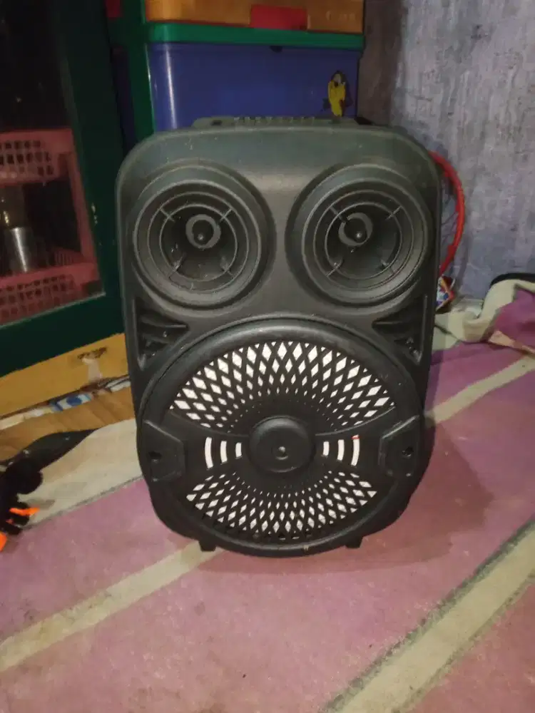Forsale speaker bluetooth