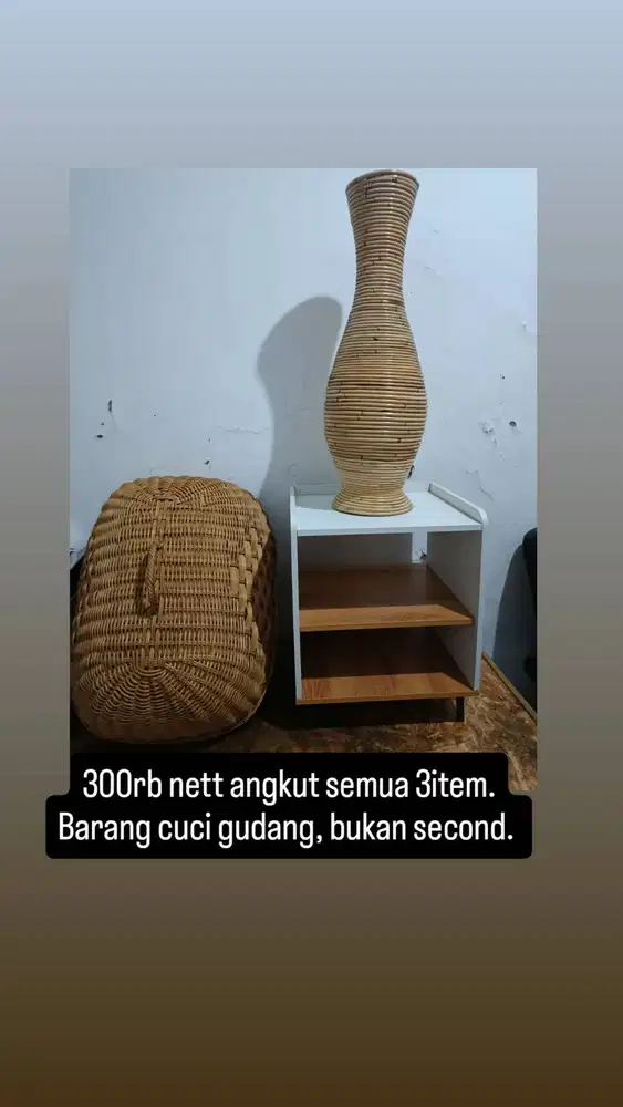 Barang display masih bagus.