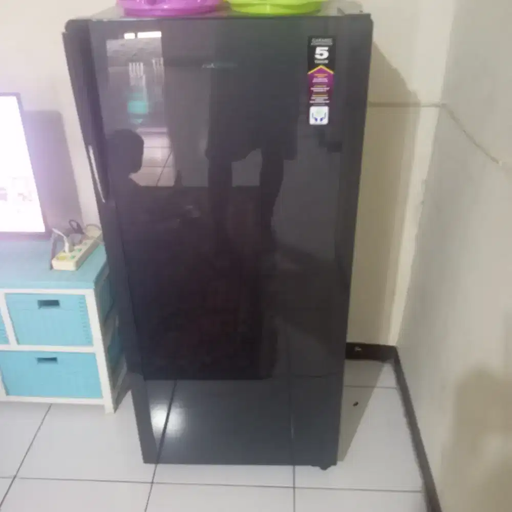 JUAL KULKAS POLYTRON